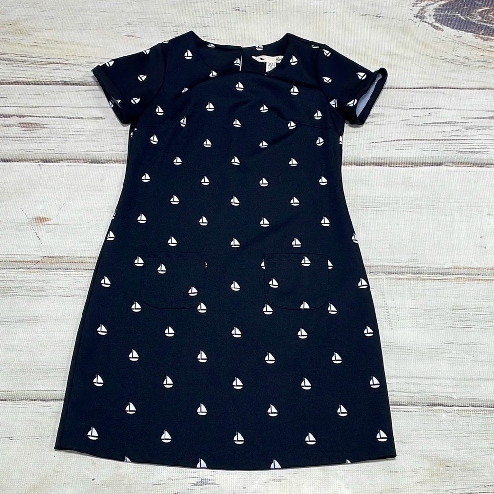 Yumi Dress Black Short Sleeve White Sailboats Sheath Size XS